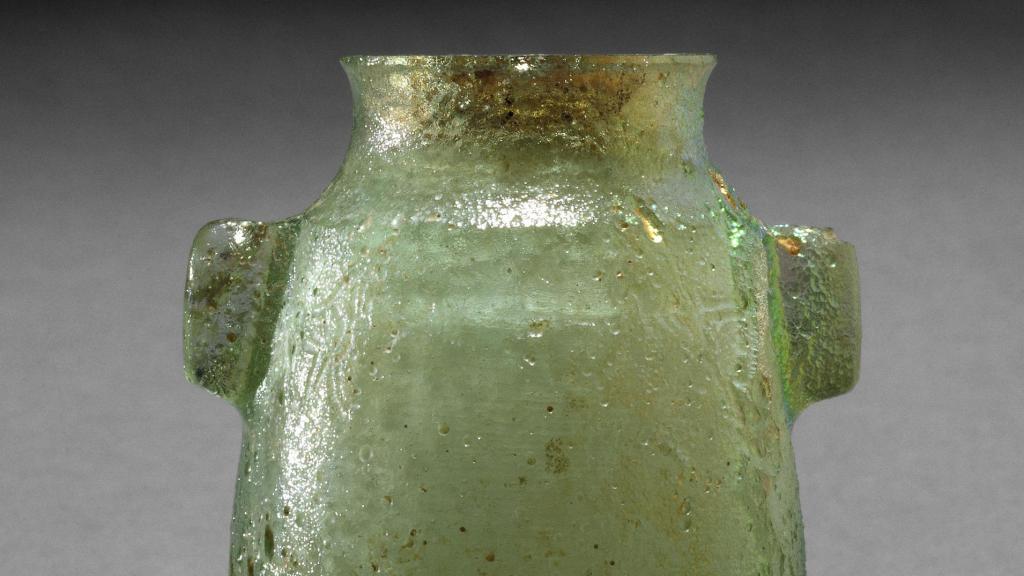 Glass jar belonging to Sargon II, The British Museum, 103783001 (NINO Annual Meeting 2024 campaign image)