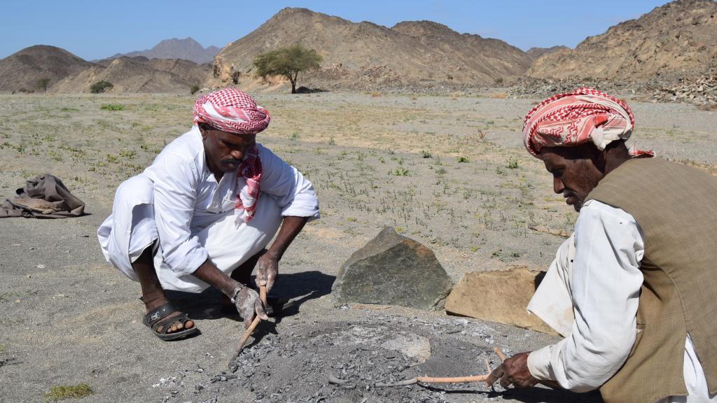 Preparations to bake bread in Egypt’s eastern desert (photo D.J.H. Halbertsma). Campaign image "Resilience and adaptation" conference